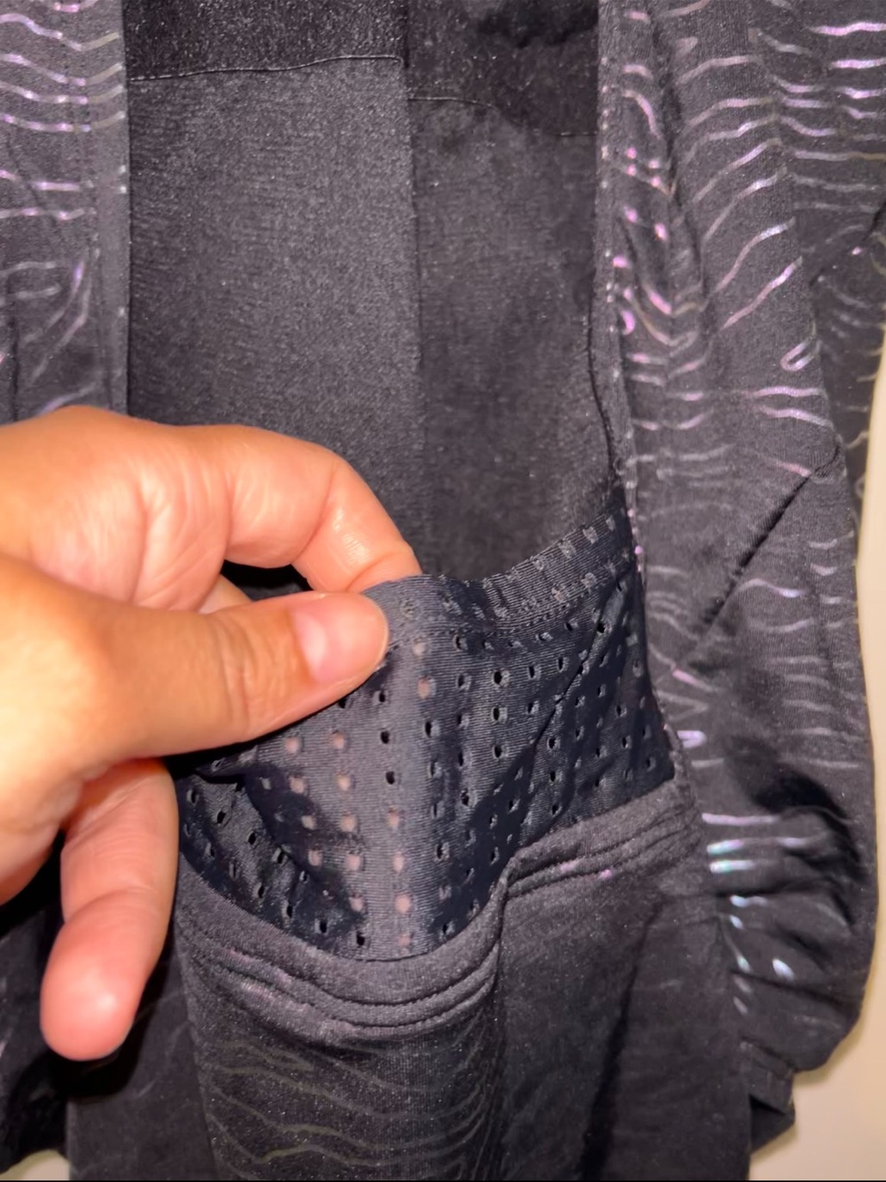 Nike Black/ iridescent One-Piece Swimsuit Nessa - Picture 10 of 16